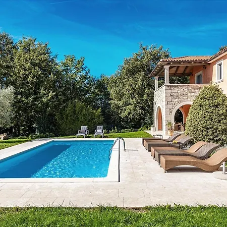 Gimino Villa *
