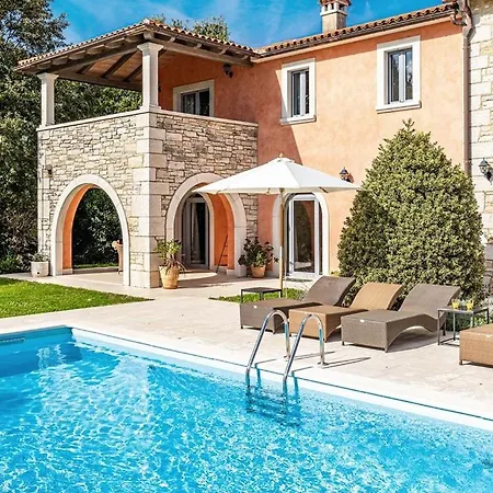 Gimino Villa *